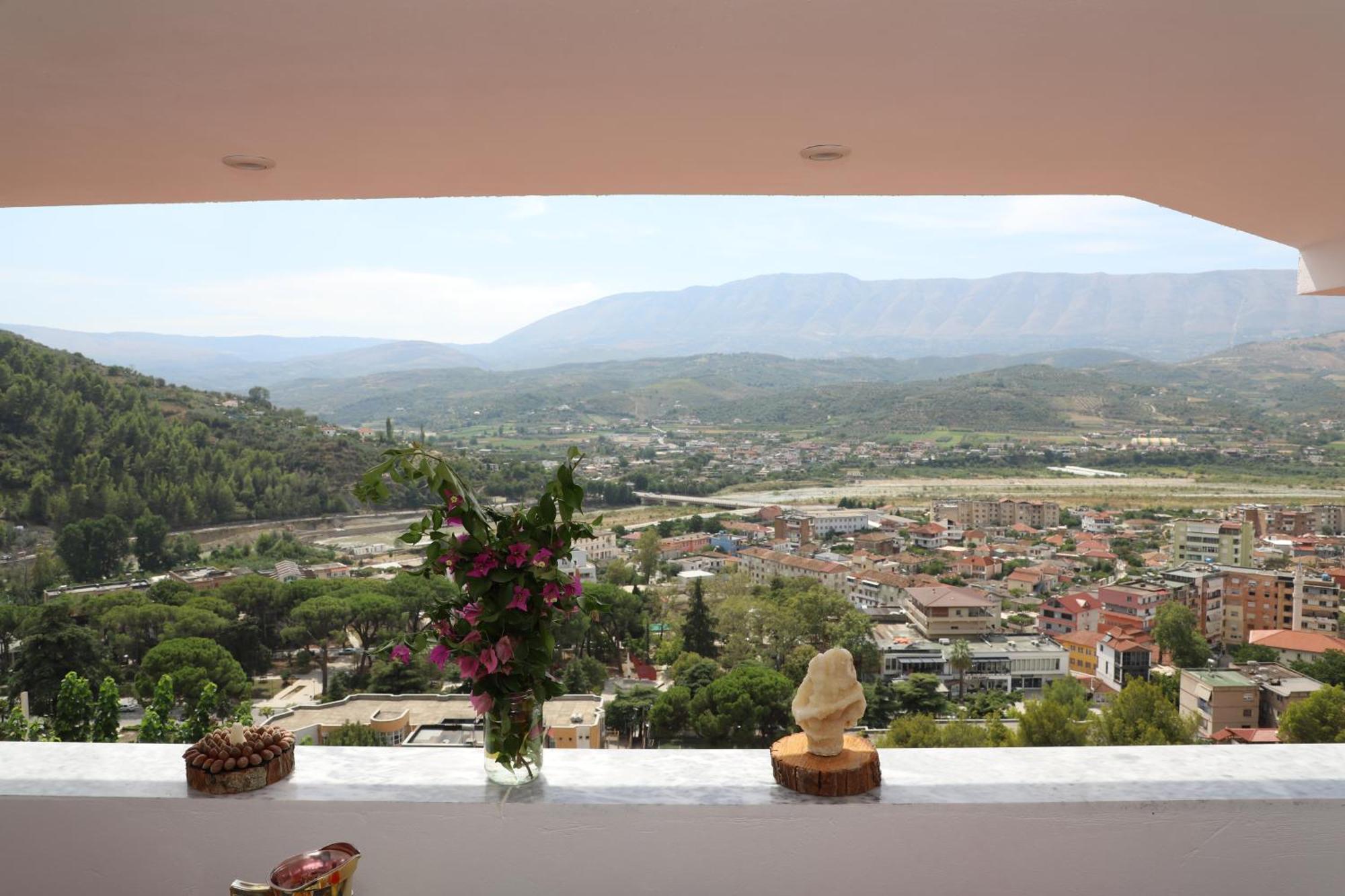 Vila Toska Berat Exteriér fotografie