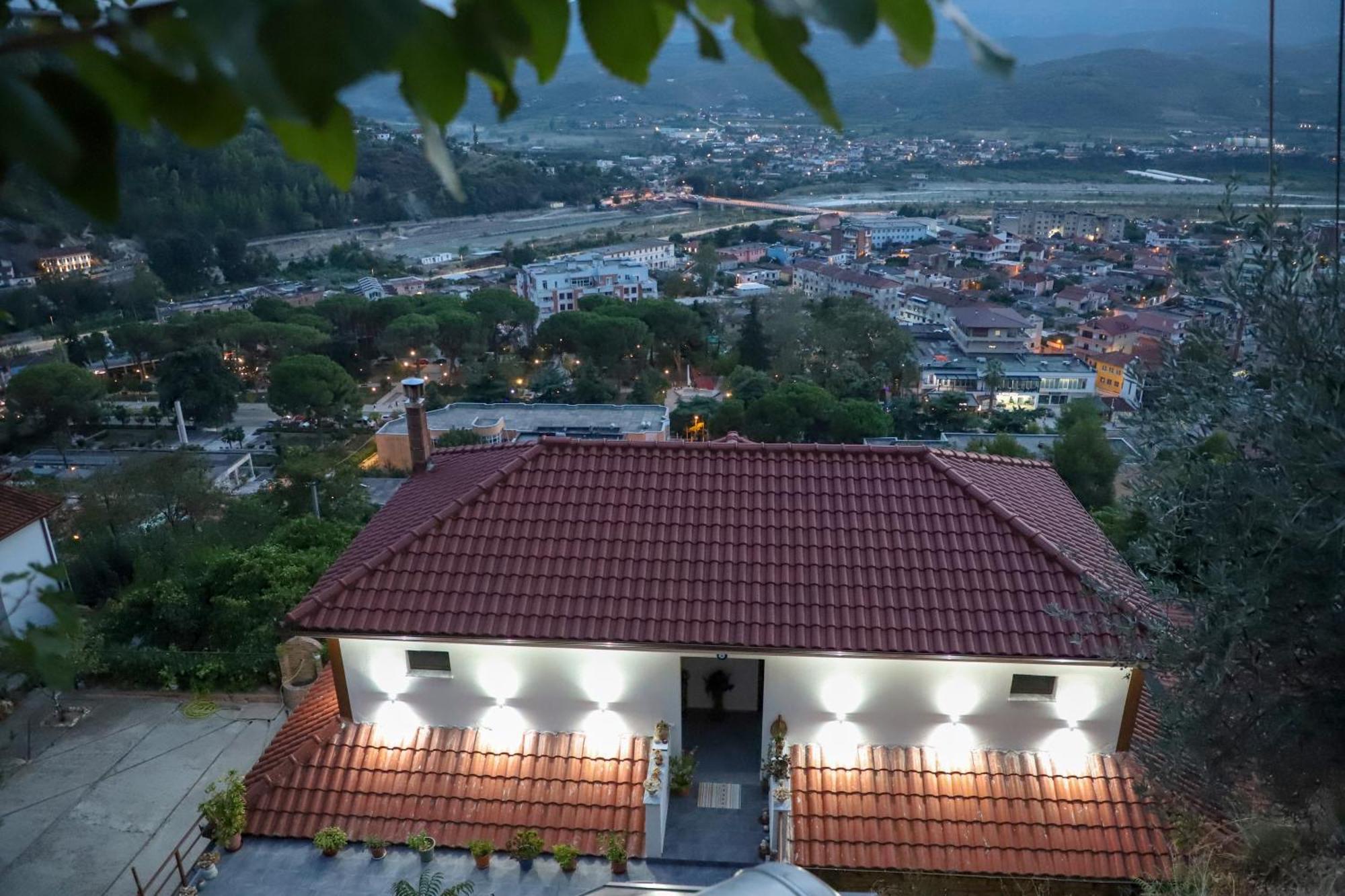 Vila Toska Berat Exteriér fotografie